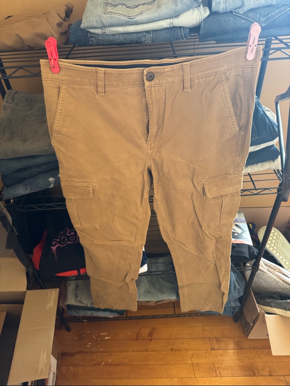 Men’s khaki pants